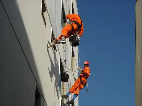 Pintura de Caixas de Água no Cangaíba