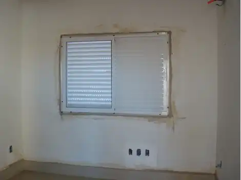 Pintor no Jardim Noêmia