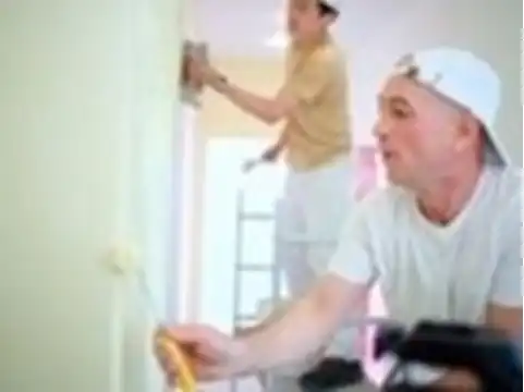 Pintor na  Chácara Três Meninas