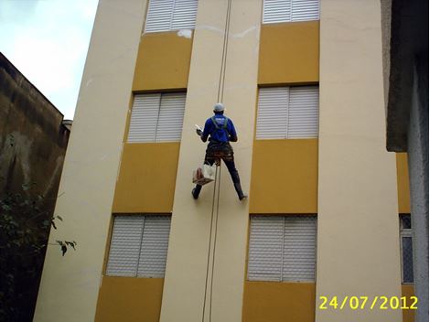 Pintura de Fachada de Prédios no Jardim Itacolomi